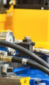 Aspekty i elementy hydrauliki obrabiarkowej; cz. 5: przewody, łączniki i montaż układu